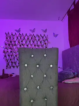 Snapshot of Dominic_Schmit01 chatting on 10-05-25, 01:15 Dominic Schmit01 online show from 10-05-25, 01:15