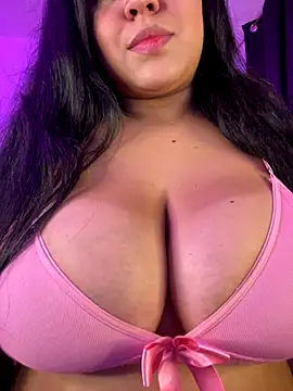 Snapshot of Dominic_Schmit01 chatting on 12-21-25, 03:02 Dominic Schmit01 online show from 12-21-25, 03:02