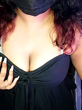 darling devil online show from 11-24-25, 05:23