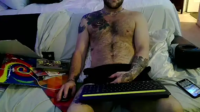 Snapshot of Luv2SuckBWC92 chatting on 10-05-25, 01:26 Luv2SuckBWC92 online show from 10-05-25, 01:26