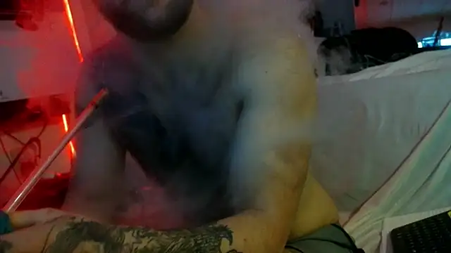 Snapshot of Luv2SuckBWC92 chatting on 10-22-25, 09:42 Luv2SuckBWC92 online show from 10-22-25, 09:42