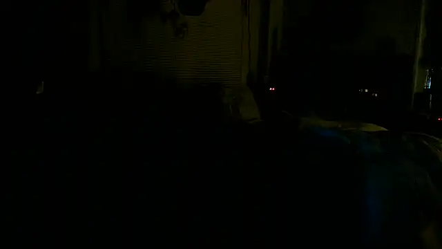 Snapshot of Luv2SuckBWC92 chatting on 11-22-25, 07:40 Luv2SuckBWC92 online show from 11-22-25, 07:40