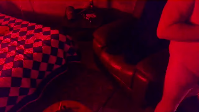 Snapshot of Luv2SuckBWC92 chatting on 12-15-25, 02:27 Luv2SuckBWC92 online show from 12-15-25, 02:27