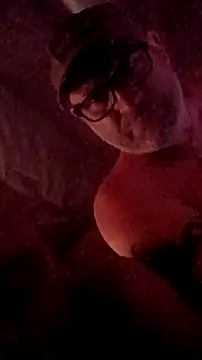 Luv2SuckBWC92 online show from 03-20-26, 10:09