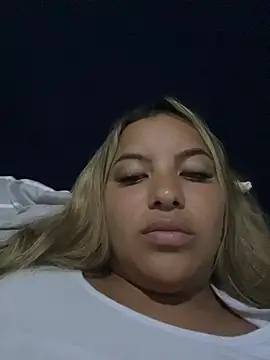 Snapshot of OliviaSweett chatting on 03-16-26, 11:42 OliviaSweett online show from 03-16-26, 11:42