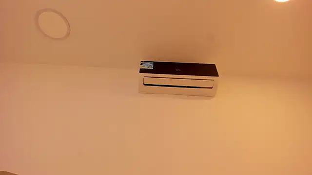 Snapshot of OliviaSweett chatting on 05-29-26, 04:38 OliviaSweett online show from 05-29-26, 04:38