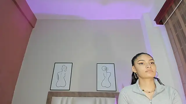 LunaAspen  online show from 09-20-25, 05:47