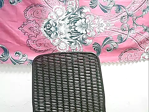 Snapshot of CreamyPussy4uxx chatting on 06-26-26, 12:48 CreamyPussy4uxx online show from 06-26-26, 12:48