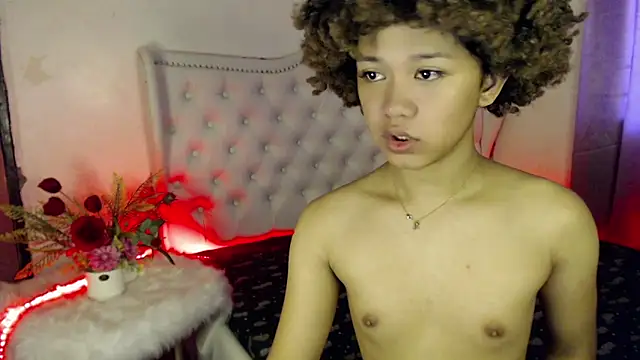 Snapshot of 9INCHESHARDCOCK chatting on 10-04-25, 04:43 9INCHESHARDCOCK online show from 10-04-25, 04:43