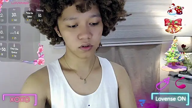 Snapshot of 9INCHESHARDCOCK chatting on 12-05-25, 06:44 9INCHESHARDCOCK online show from 12-05-25, 06:44