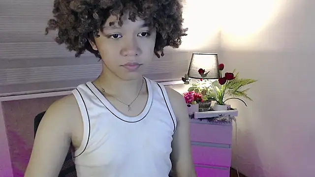 Snapshot of 9INCHESHARDCOCK chatting on 12-15-25, 06:17 9INCHESHARDCOCK online show from 12-15-25, 06:17