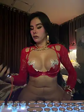 Snapshot of Your_dreambabe chatting on 05-31-26, 08:10 Your dreambabe online show from 05-31-26, 08:10