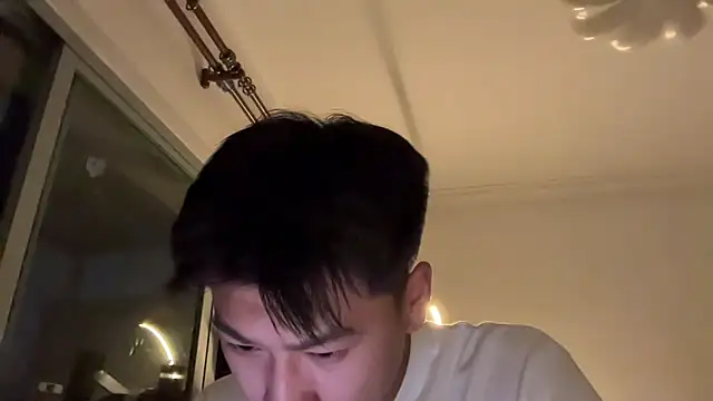 Snapshot of heywilliam chatting on 10-31-25, 08:43 heywilliam online show from 10-31-25, 08:43