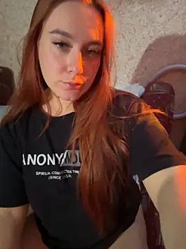 Snapshot of Sweet_lollipop25 chatting on 09-25-25, 07:28 Sweet lollipop25 online show from 09-25-25, 07:28