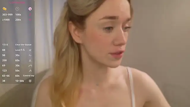 Snapshot of DiscoPotato chatting on 10-25-25, 01:07 DiscoPotato online show from 10-25-25, 01:07