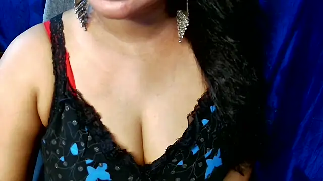 QUEEN SAKHI- online show from 04-19-26, 06:10