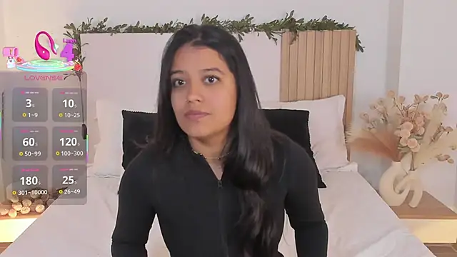 Camila Bustamante online show from 01-10-26, 03:36