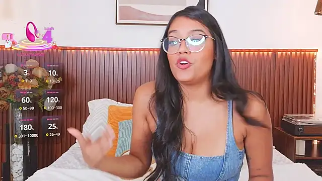 Camila Bustamante online show from 04-18-26, 07:07