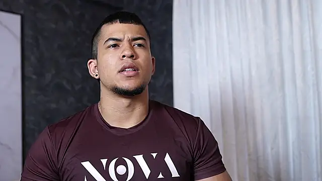 Thiago Valente online show from 10-15-25, 01:11