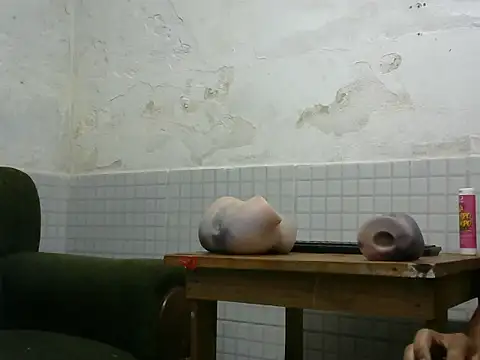 Snapshot of morenomascarado17 chatting on 10-09-25, 02:42 morenomascarado17 online show from 10-09-25, 02:42