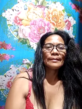 Snapshot of ImYourWoman_55 chatting on 09-11-25, 01:55 ImYourWoman 55 online show from 09-11-25, 01:55