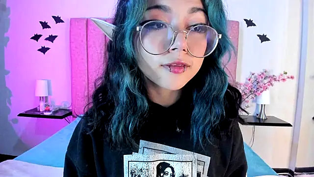 TerumiKitty online show from 11-20-25, 08:52