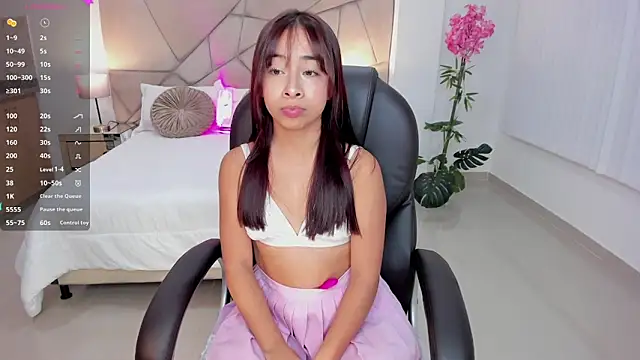 July Adams online show from 10-05-25, 04:11