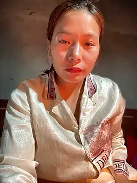 Snapshot of Sanmay55 chatting on 12-22-25, 04:15 Sanmay55 online show from 12-22-25, 04:15