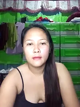 Snapshot of pretty_me092121 chatting on 12-17-25, 04:46 pretty me092121 online show from 12-17-25, 04:46