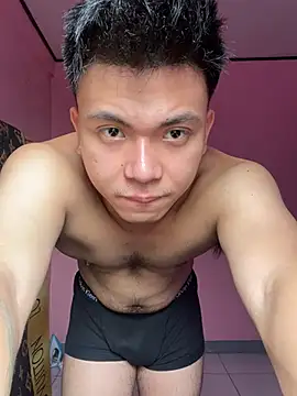 Snapshot of JerichoGutierez chatting on 07-24-26, 04:10 JerichoGutierez online show from 07-24-26, 04:10