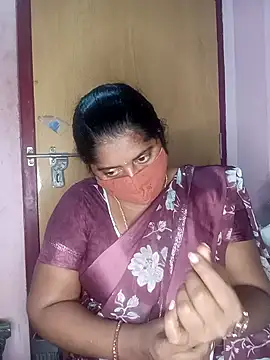 Snapshot of Jessi_25 chatting on 11-07-25, 05:35 Jessi 25 online show from 11-07-25, 05:35