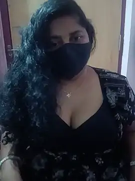 Jessi 25 online show from 07-18-26, 06:01