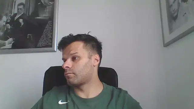 Snapshot of FROCETTO93 chatting on 09-29-25, 06:18 FROCETTO93 online show from 09-29-25, 06:18