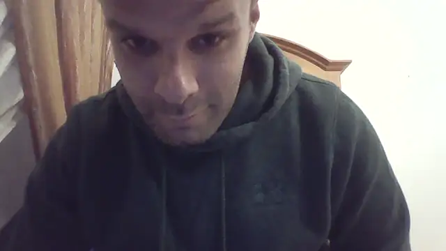 Snapshot of FROCETTO93 chatting on 10-19-25, 10:27 FROCETTO93 online show from 10-19-25, 10:27