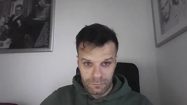 Snapshot of FROCETTO93 chatting on 11-25-25, 02:50 FROCETTO93 online show from 11-25-25, 02:50