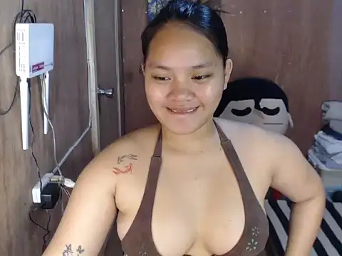 Snapshot of prettykrysgirl chatting on 10-07-25, 10:12 prettykrysgirl online show from 10-07-25, 10:12