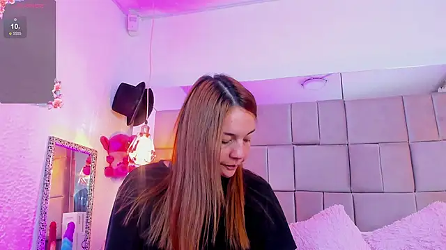 antoneella jones online show from 11-17-25, 01:06