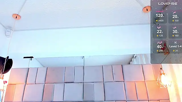 antoneella jones online show from 11-25-25, 01:00