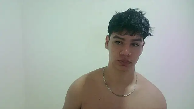 Snapshot of zeus_181 chatting on 06-09-26, 03:18 zeus 181 online show from 06-09-26, 03:18
