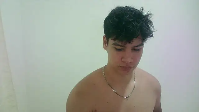 Snapshot of zeus_181 chatting on 06-23-26, 01:47 zeus 181 online show from 06-23-26, 01:47