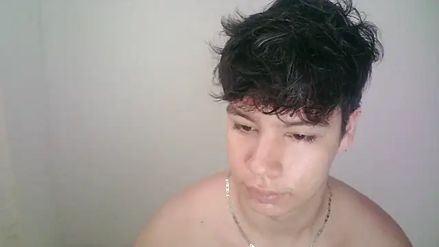 Snapshot of zeus_181 chatting on 07-06-26, 11:07 zeus 181 online show from 07-06-26, 11:07