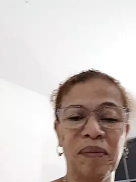 Snapshot of Merybeks chatting on 09-30-25, 10:42 Merybeks online show from 09-30-25, 10:42