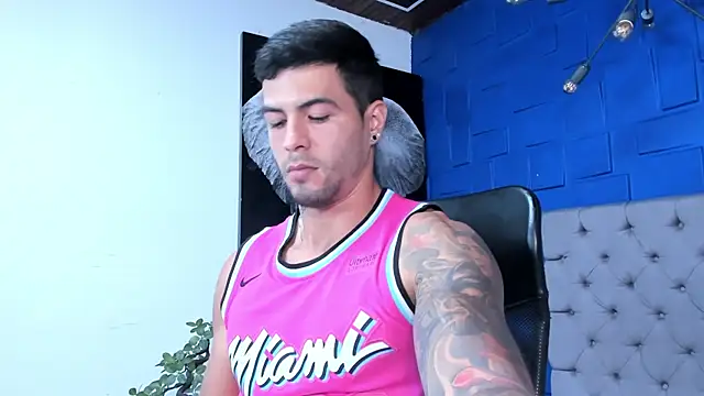 andres-clark92 online show from 11-07-25, 05:57