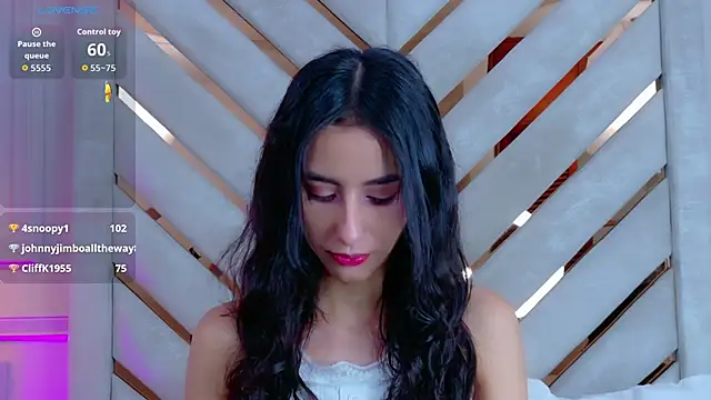 Sarah-Grace online show from 11-20-25, 02:12