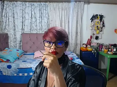 Snapshot of isabella-lips007 chatting on 05-03-26, 12:05 isabella-lips007 online show from 05-03-26, 12:05