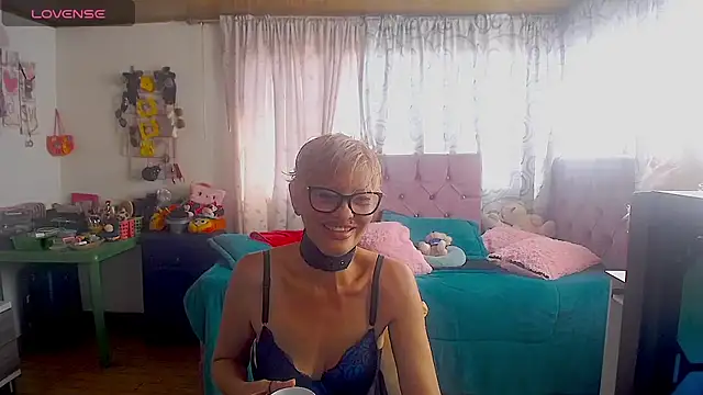 isabella-lips007 online show from 07-24-26, 01:53