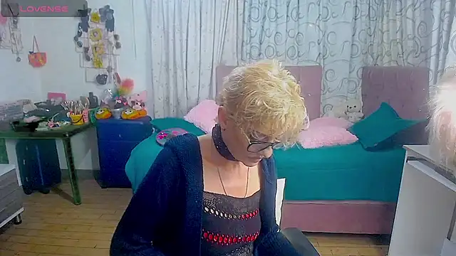 isabella-lips007 online show from 07-26-26, 01:58