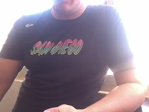 Snapshot of zeusmasterhorny chatting on 09-23-25, 03:15 zeusmasterhorny online show from 09-23-25, 03:15