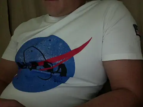Snapshot of zeusmasterhorny chatting on 10-14-25, 01:50 zeusmasterhorny online show from 10-14-25, 01:50