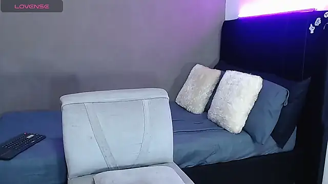 Matteo12  online show from 04-22-26, 03:42